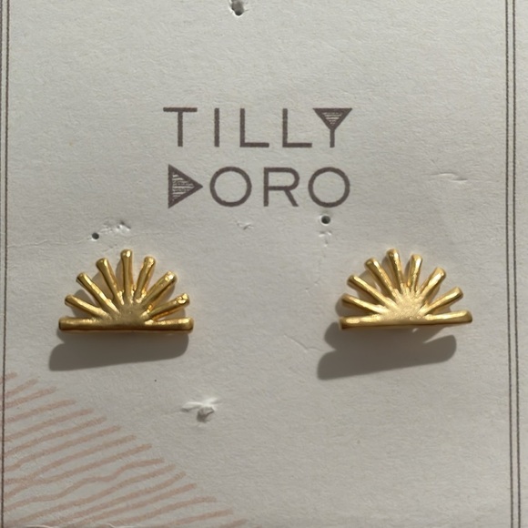 Tilly Doro Spark Studs Earrings 24k gold plated. - Picture 3 of 3
